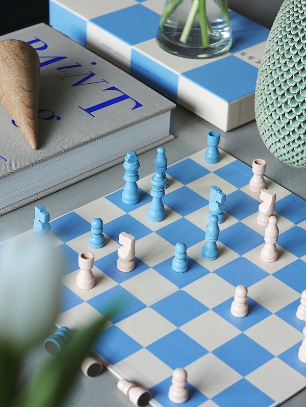 PLAY - Chess