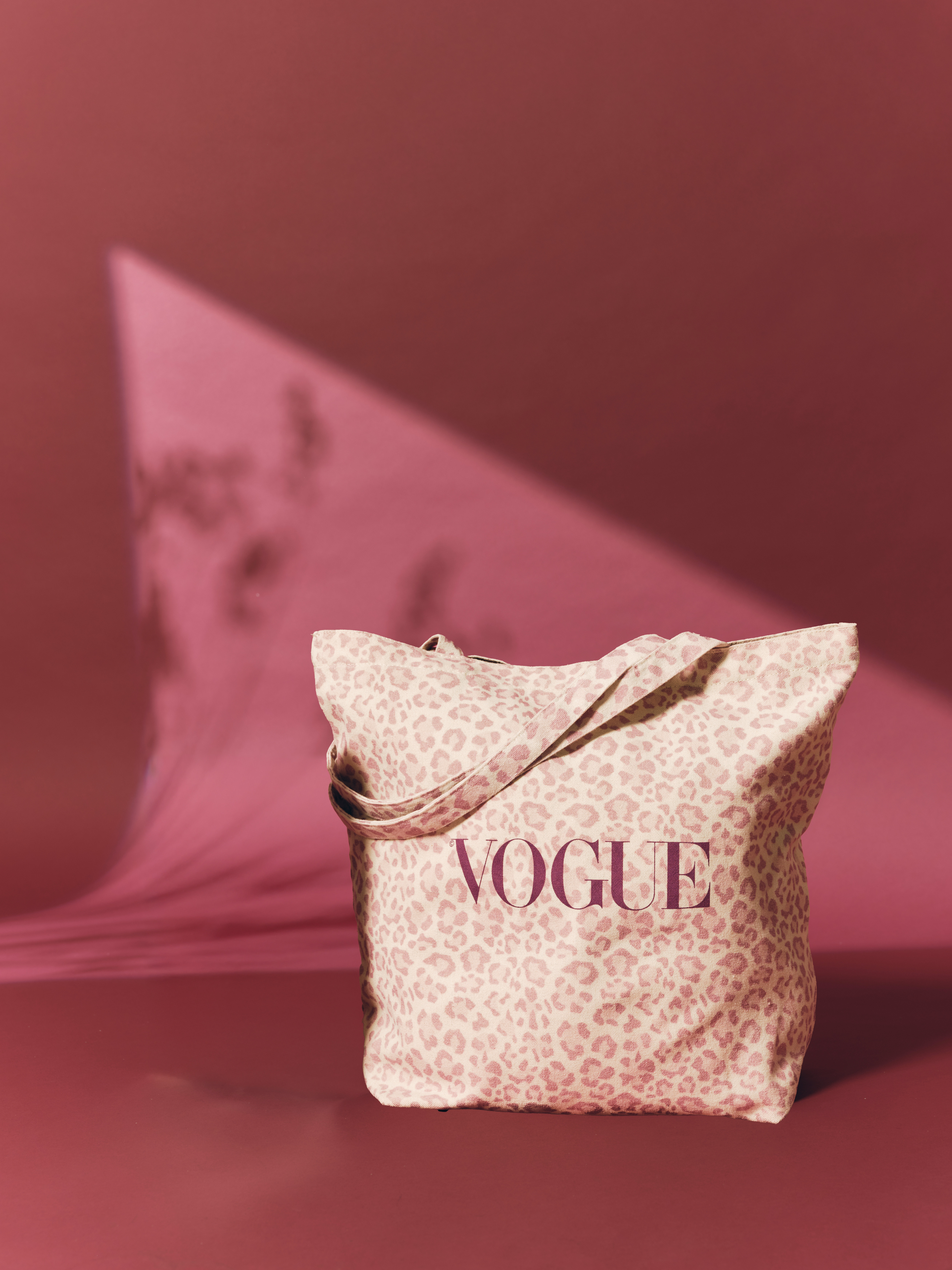 VOGUE Leo Bag lila
