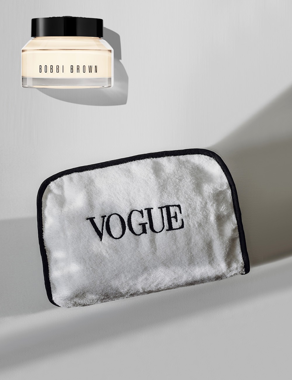 VOGUE Beauty Bag + Bobbi Brown Vitamin Enriched Face Base